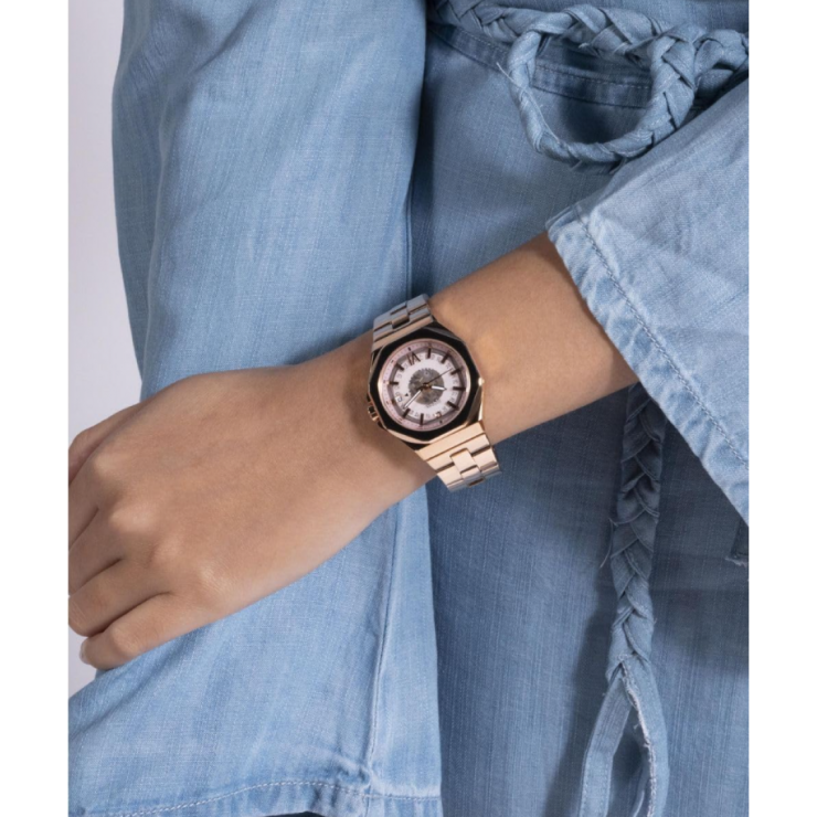 Guess GUGW0551L3 Kadın Kol Saati GW0551L3