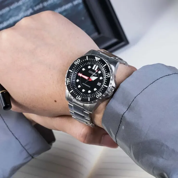 Citizen NJ0120-81E Erkek Kol Saati Citizen NJ0120-81E Erkek Kol Saati