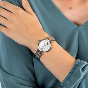 Emporio Armani AR11235 Kadın Kol Saati Emporio Armani AR11235 Kadın Kol Saati