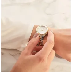 Guess GUW0989L8 Kadın Kol Saati