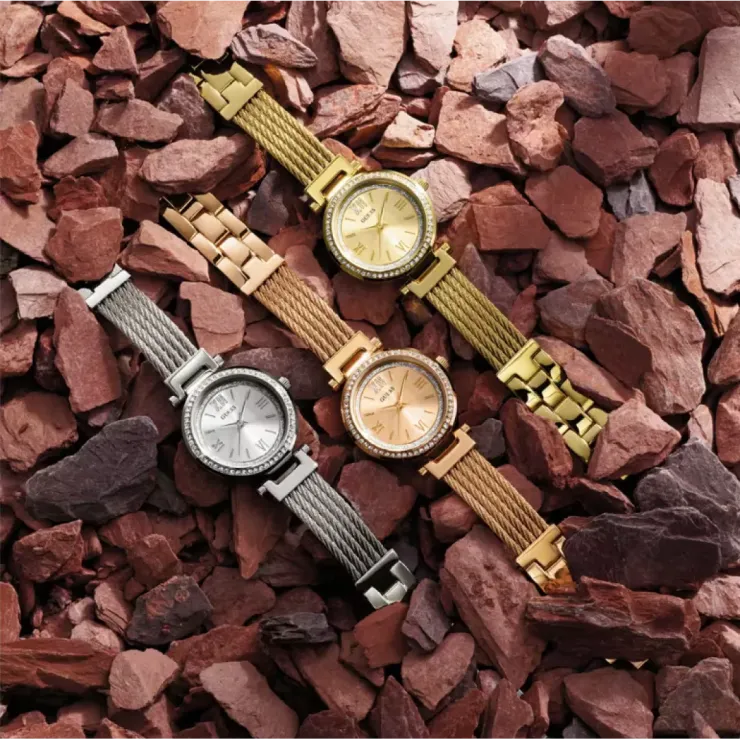 Guess GUW1009L2 Kadın Kol Saati