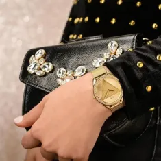 Guess GUW1142L2 Kadın Kol Saati Guess GUW1142L2 Kadın Kol Saati