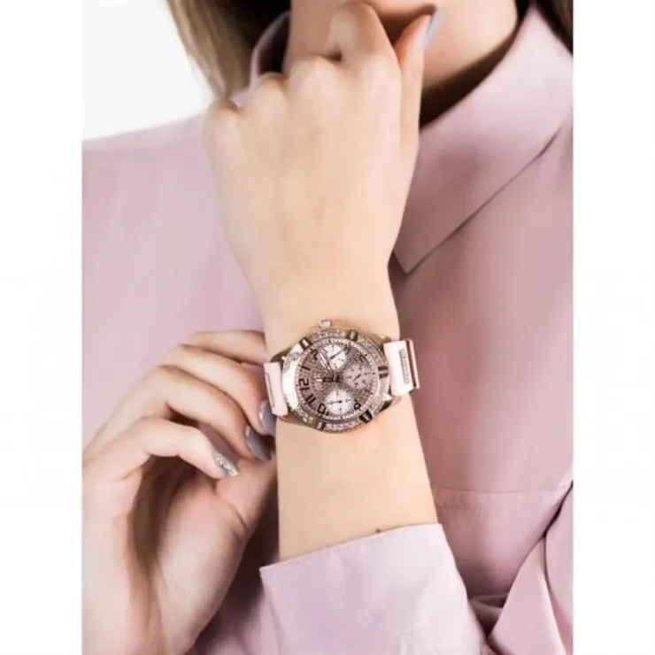 Guess GUW1160L5 Kadın Kol Saati Guess GUW1160L5 Kadın Kol Saati