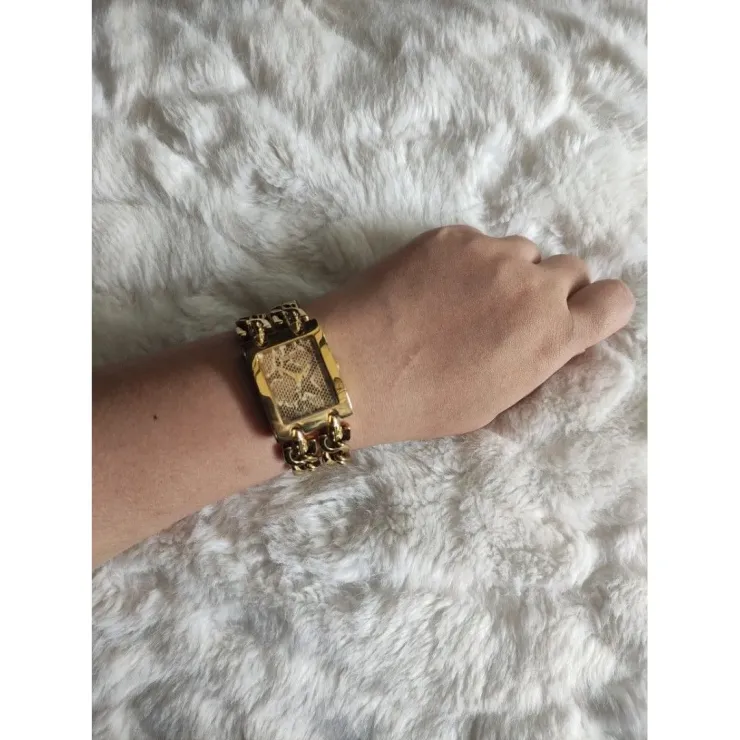 Guess GUW12581L1 Kadın Kol Saati Guess GUW12581L1 Kadın Kol Saati