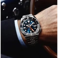 Seiko 5 Sports Otomatik GMT SSK045K Erkek Kol Saati SSK045K1