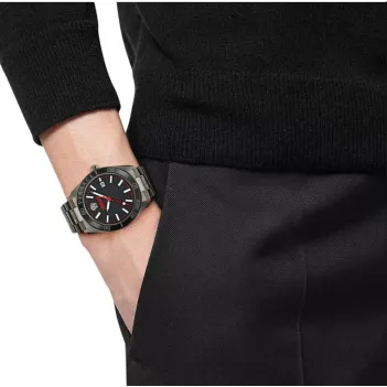 Versace V-Dome VRSCVE8E00724 Erkek Kol Saati VE8E00724 Versace V-Dome VRSCVE8E00724 Erkek Kol Saati VE8E00724