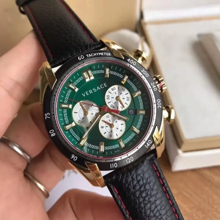Versace VRSCVDB050014 Erkek Kol Saati Versace VRSCVDB050014 Erkek Kol Saati