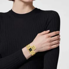 Versace VRSCVE0C00325 Kadın Kol Saati Versace VRSCVE0C00325 Kadın Kol Saati