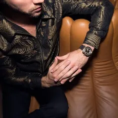 Versace VRSCVE1D00619 Erkek Kol Saati Versace VRSCVE1D00619 Erkek Kol Saati