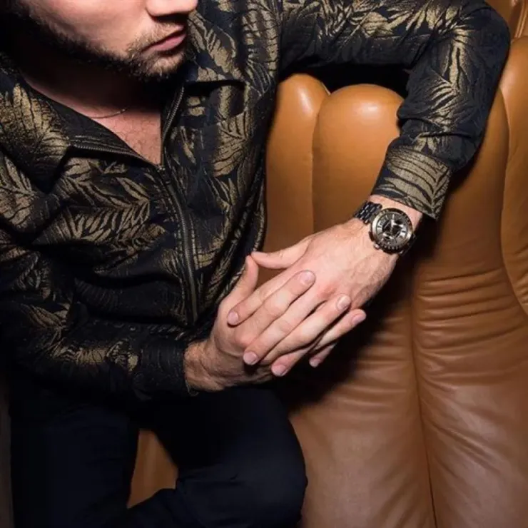 Versace VRSCVE1D00619 Erkek Kol Saati Versace VRSCVE1D00619 Erkek Kol Saati