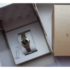 Versace VRSCVE6M00322 Kadın Kol Saati VE6M00322