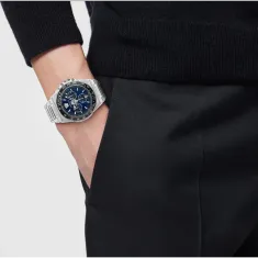 Versace VRSCVE7H00423 Erkek Kol Saati Versace VRSCVE7H00423 Erkek Kol Saati