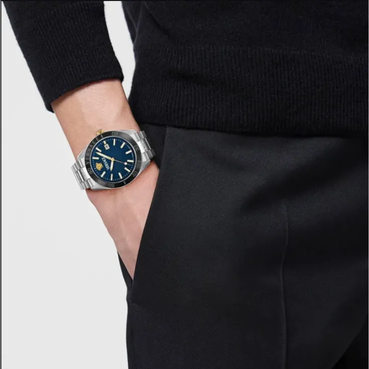 Versace VRSCVE8E00324 Erkek Kol Saati