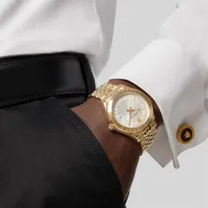Versace VRSCVEVK00720 Erkek Kol Saati Versace VRSCVEVK00720 Erkek Kol Saati